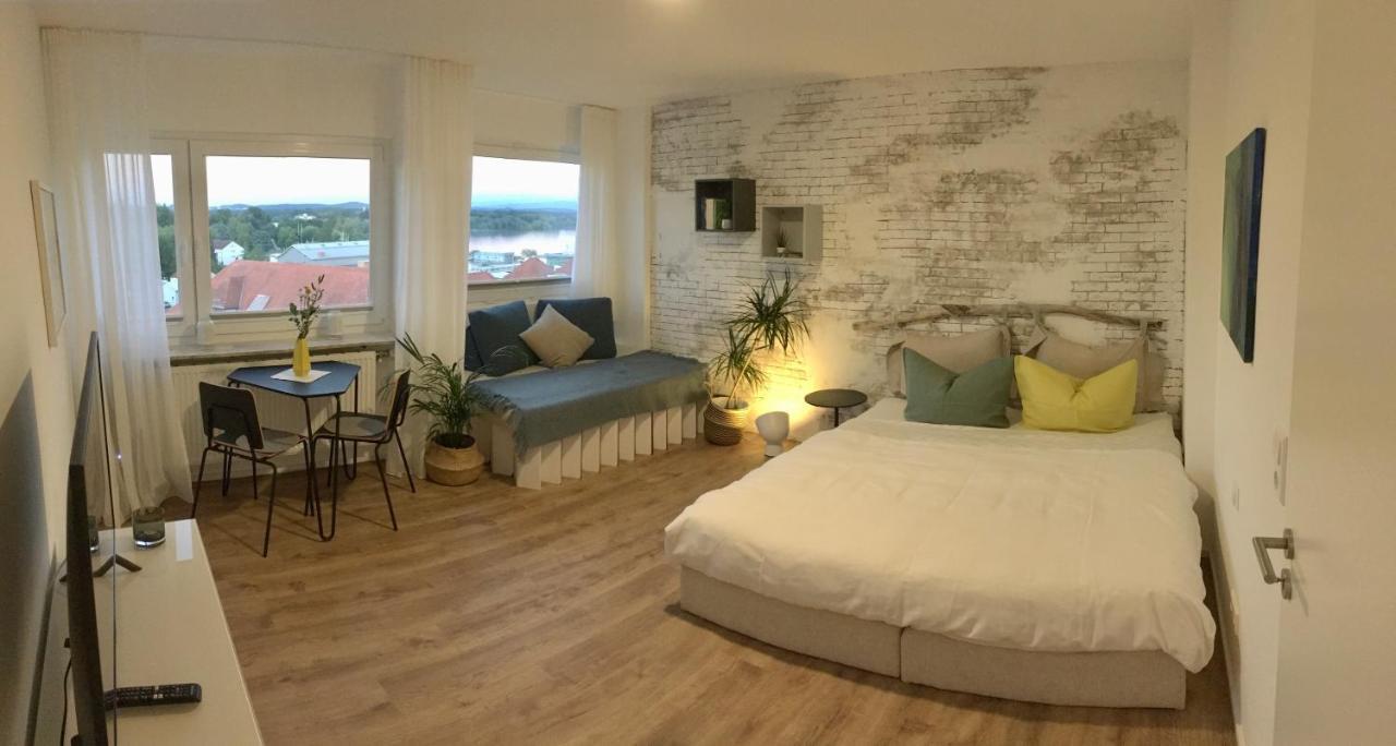 Liebevoll Renoviertes Apartment Mit Panoramablick Friedrichshafen Bagian luar foto