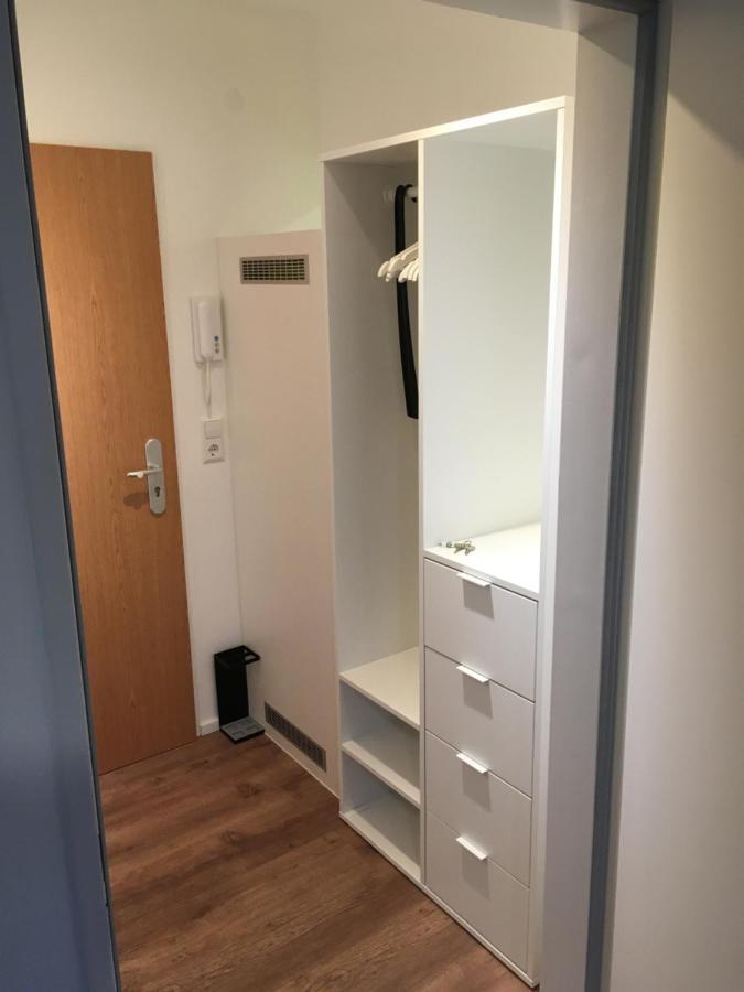 Liebevoll Renoviertes Apartment Mit Panoramablick Friedrichshafen Bagian luar foto